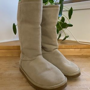 Ugg Classic Tall Light Tan Boots Sz 9